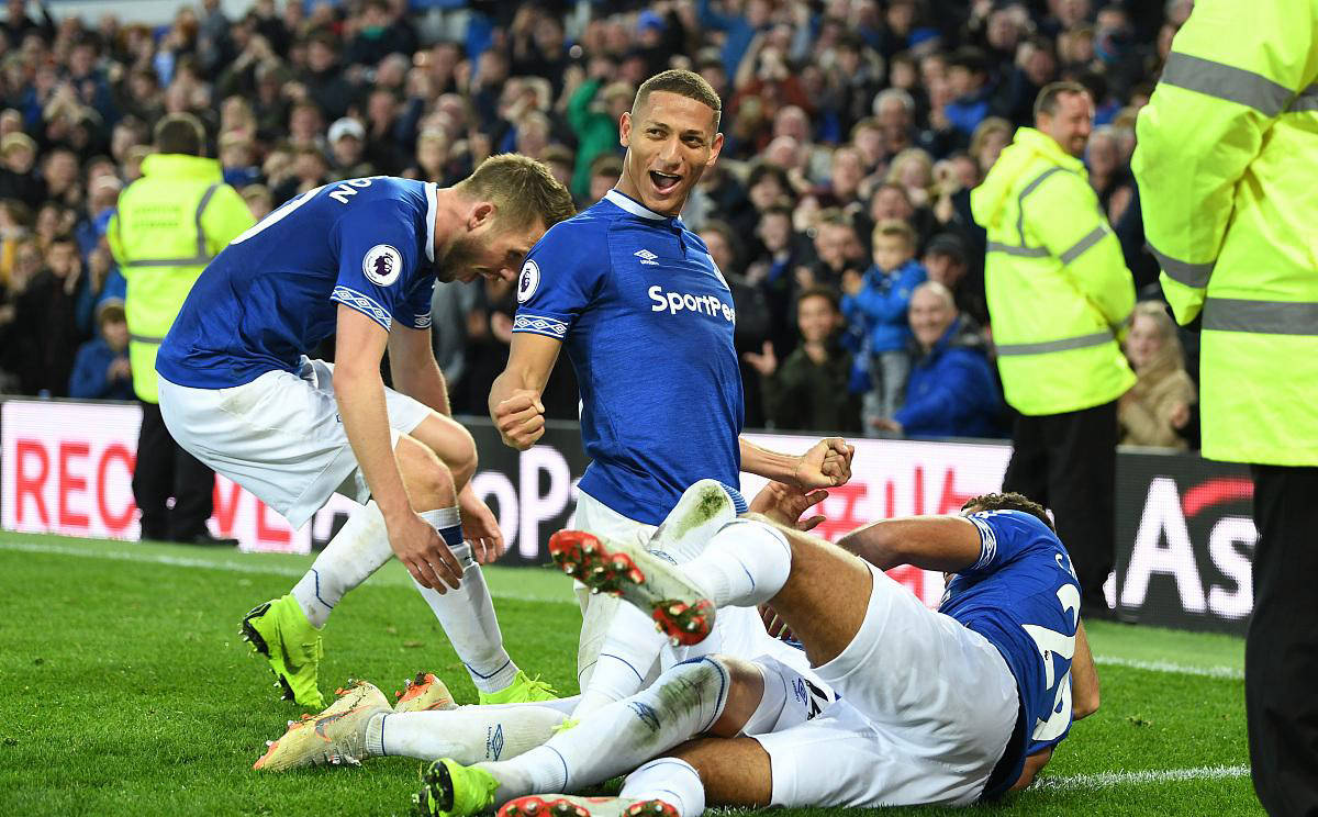 关于水晶宫主场不敌布莱顿，遭遇连败的信息